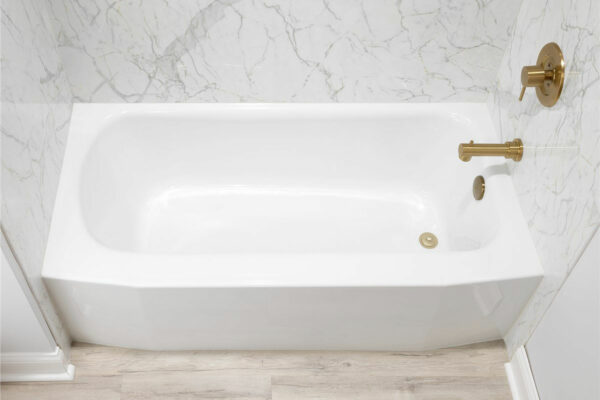 BCI-Bathtub-with-Gold-Fixtures